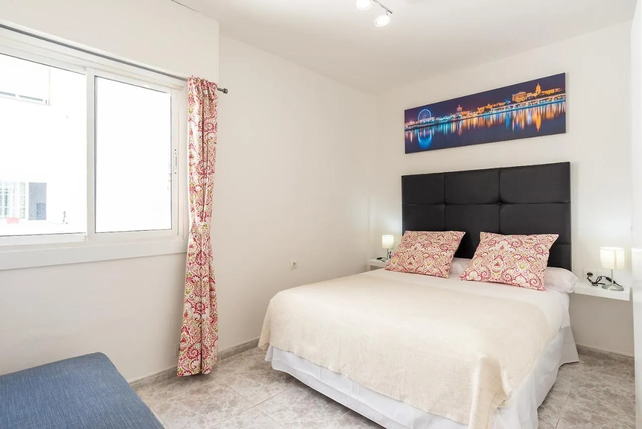 Apartment Steps Away From The Sand/ Malagueta Beach Malaga