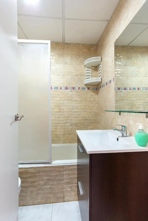 Apartment Steps Away From The Sand/ Malagueta Beach Malaga